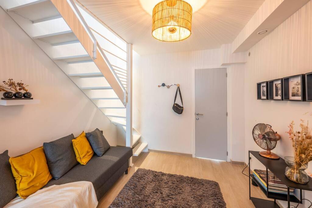 Superb 3 Bedroom & 3 Bathroom Duplex In Brussels City Centre Buitenkant foto