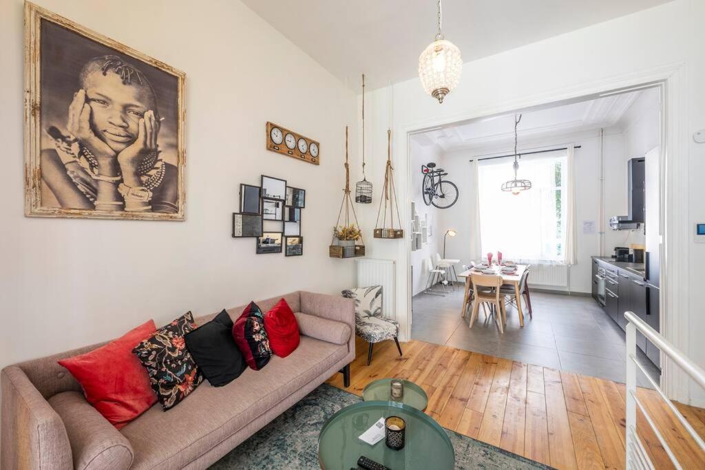 Superb 3 Bedroom & 3 Bathroom Duplex In Brussels City Centre Buitenkant foto