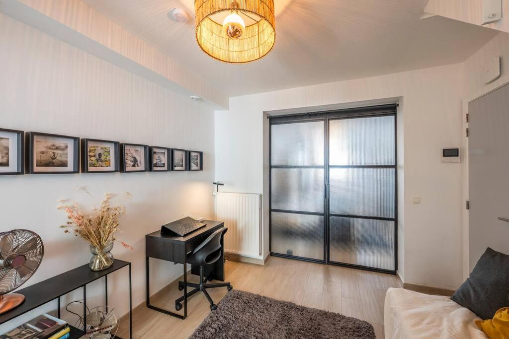 Superb 3 Bedroom & 3 Bathroom Duplex In Brussels City Centre Buitenkant foto